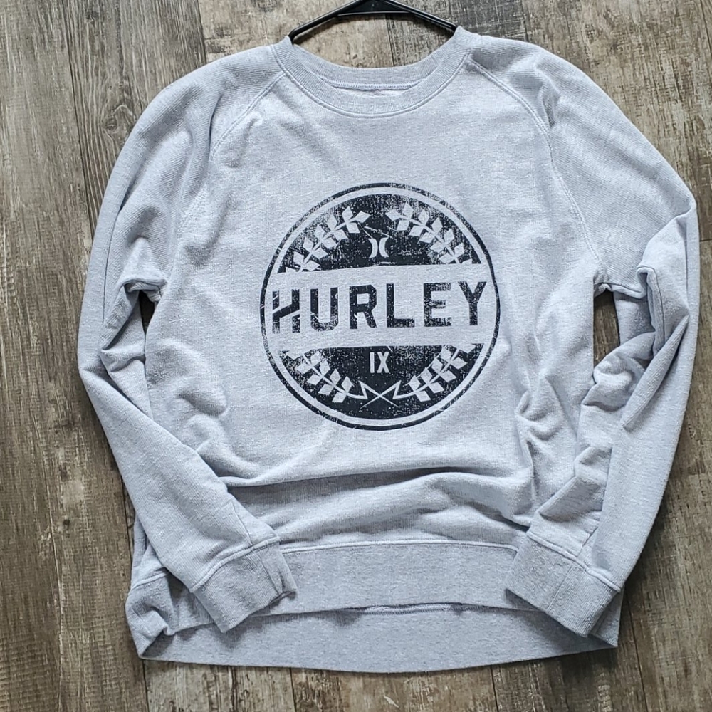 😻 3/$20 Hurley long sleeve